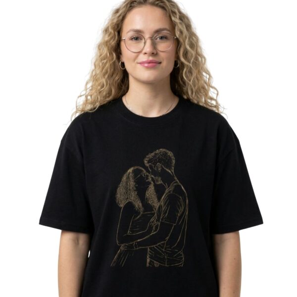 Töff bolur með teiknaðri mynd.